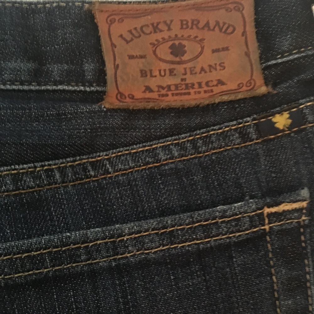 Like New! Dark 363 Denim Lucky Brand jeans
